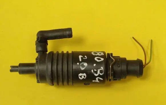 Audi 80 90 S2 B4 Windscreen/windshield washer pump 4A0955651