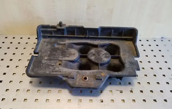 Audi A3 S3 8L Battery tray 1J0915333