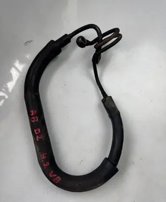Audi A8 S8 D2 4D Power steering hose/pipe/line 32323