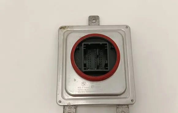 BMW 3 G20 G21 LED ballast control module 7933357 3051070 23994322