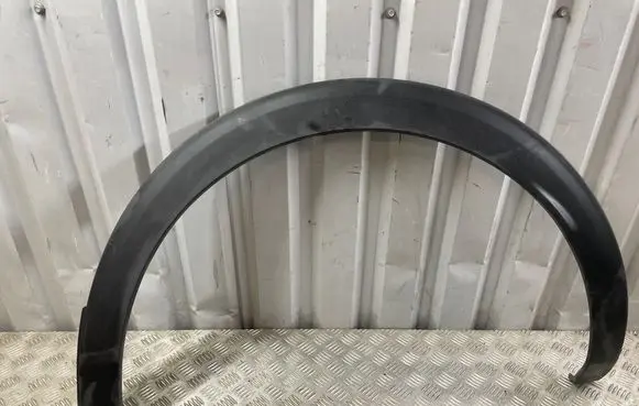 Peugeot 3008 II Rear arch trim 9825289177
