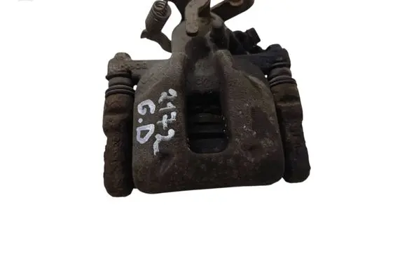 Toyota Auris 150 Rear brake caliper 0204Y01988