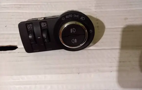 Opel Insignia A Light switch 13268694