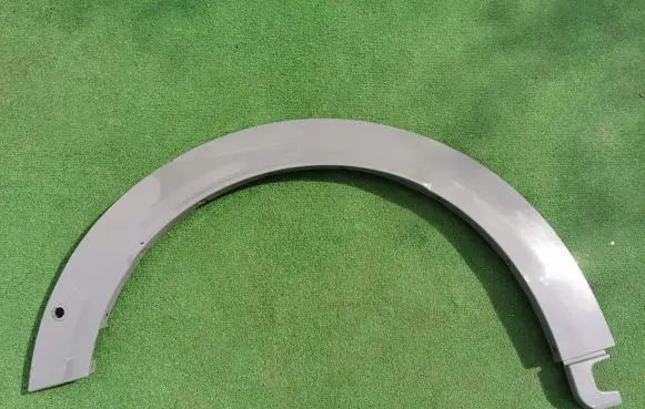 Mini Cooper Countryman F60 Front arch trim 7389365