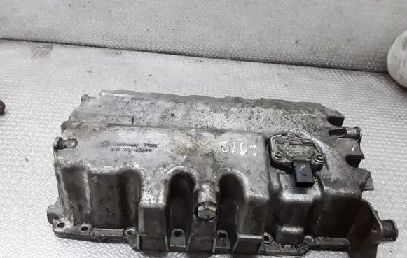 Volkswagen Golf V Oil sump 03G103603