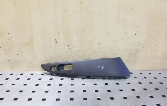 Hyundai ix35 Rear door window switch trim 3835211110 935802S1109P