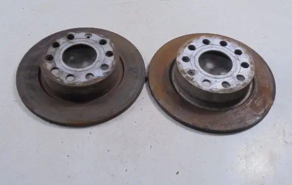Skoda Octavia Mk2 (1Z) Rear brake disc 92120903