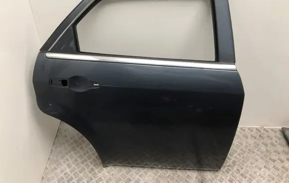 Chrysler 300 - 300C Rear door