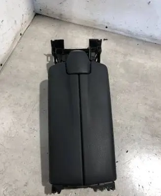 Mercedes-Benz CLS C218 X218 Armrest