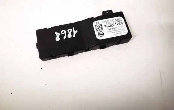 Opel Astra J Antenna control unit 13500144