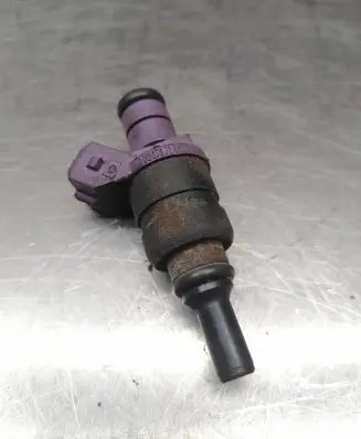Mercedes-Benz C W203 Fuel injector 0000787249