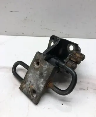 Audi A4 S4 B6 8E 8H Front door lower hinge 