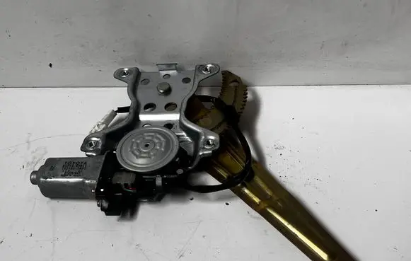 Toyota Prius (XW10) Front door window regulator with motor 8571047011 2621001480