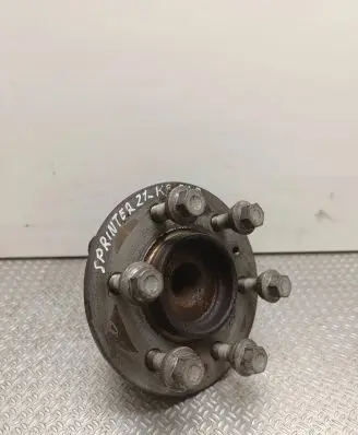 Mercedes-Benz Sprinter W907 W910 Rear wheel hub spindle/knuckle 