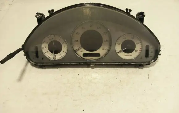 Mercedes-Benz E W211 Speedometer (instrument cluster) A2115401248 110080330015 002357