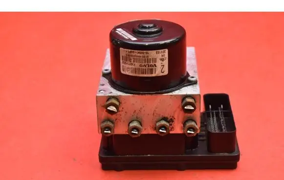 Volvo V70 ABS Pump P30714952