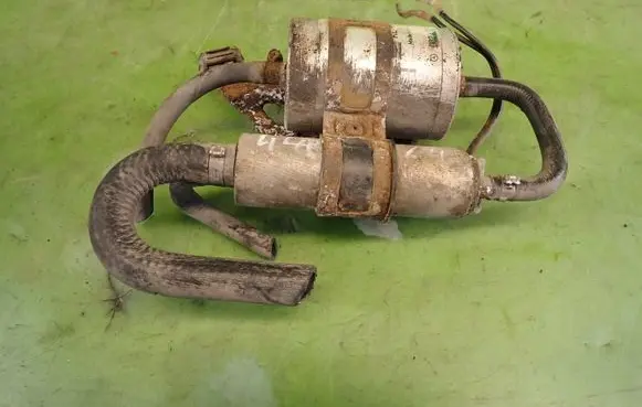 Mercedes-Benz CLK A208 C208 In-tank fuel pump 4704994