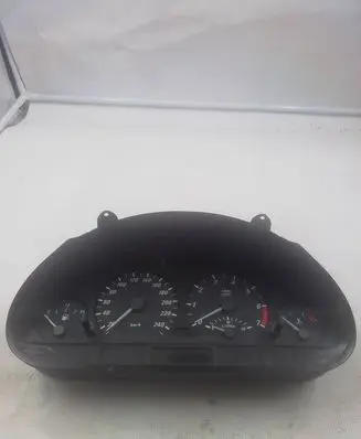 BMW 3 E46 Speedometer (instrument cluster) 1036017005