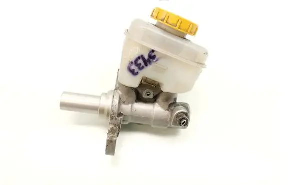 Subaru Outback Master brake cylinder