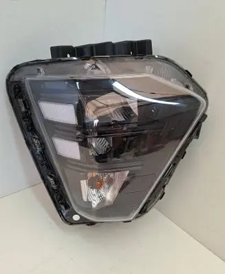 Hyundai Kona II Headlight/headlamp 92102BE000