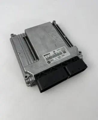 BMW 5 E60 E61 Engine control unit/module 7798422 0281012190