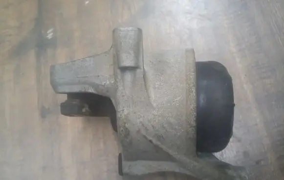 Audi A5 Engine mount bracket 8W0199372CD