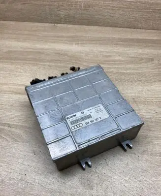 Audi A4 S4 B5 8D Engine control unit/module ECU 8D0907557B 0261203554