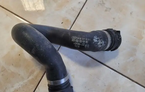 Audi A6 S6 C7 4G Engine coolant pipe/hose 4G0122101BC