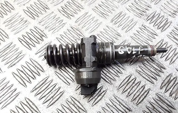 Volkswagen Golf IV Fuel injector 038130073ag 0414720215