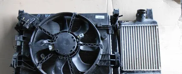 Dacia Dokker A/C cooling radiator (condenser) 921006454R 214811626R 144965154R