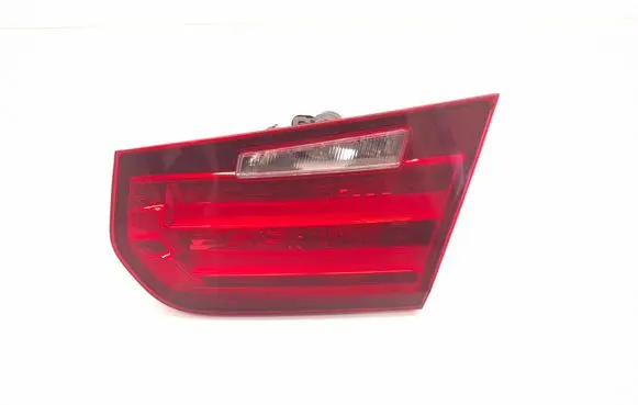 Tailgate rear/tail lights