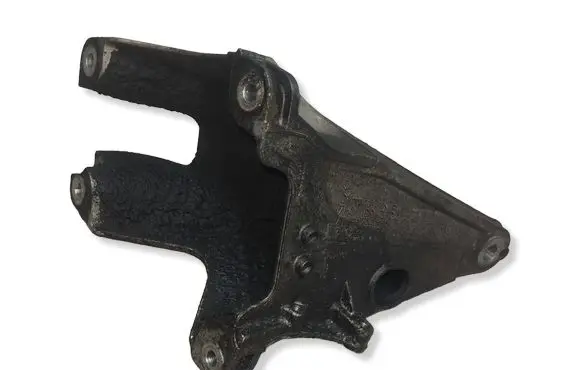 Volkswagen Multivan T5 Engine mounting bracket 7H0199370J