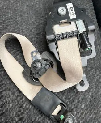BMW X5 F15 Front seatbelt S27133250B4 62464000C P161332511P