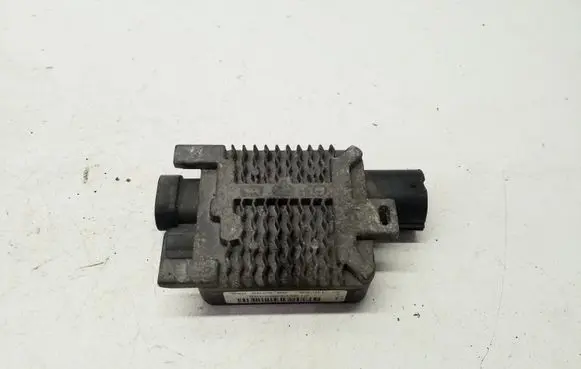 Ford Focus Fan control module 940002906