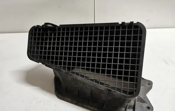 Audi A5 8T 8F Air intake duct part 8K1819904