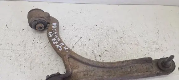 Chrysler Pacifica Front lower control arm/wishbone 04743151AF
