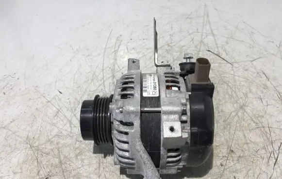 Toyota Yaris Generator/alternator 270600Y380 MS1042114141 0Q090
