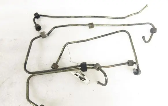 Jeep Cherokee Fuel injector supply line/pipe 