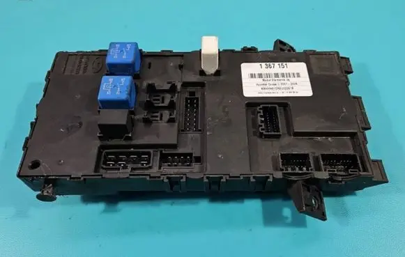 Hyundai Coupe Central body control module F005V00325 IMPRK1367151