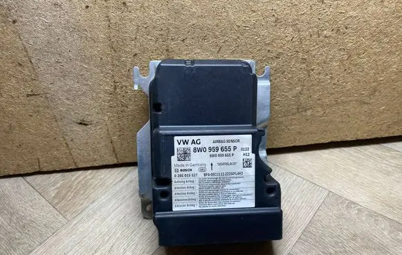 Audi A4 S4 B9 8W Airbag control unit/module 8W0959655P 0285015527