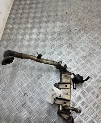Opel Vivaro EGR valve cooler RP9200 150911 VV905