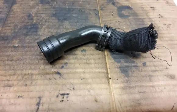 Volkswagen Bora Breather/breather pipe/hose 038103493AB