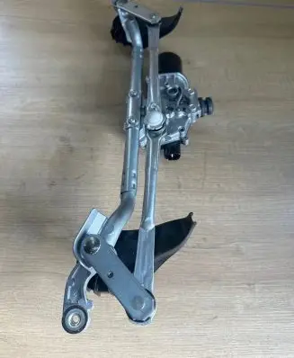 Mazda CX-3 Front wiper linkage and motor DA6C6737X K6217 11Z12S