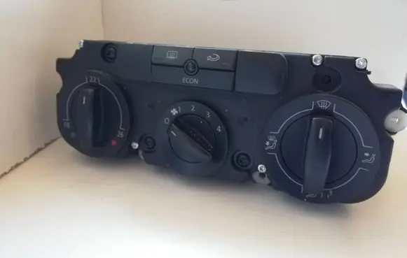 Volkswagen Golf V Climate control unit