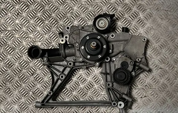 Mercedes-Benz E W213 Generator/alternator bracket A6512011509