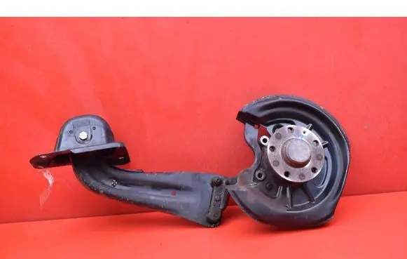 Volkswagen Golf Plus Front wheel hub spindle knuckle 