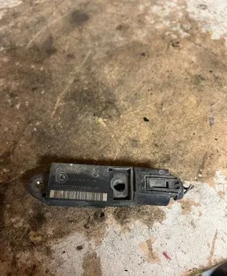 Mercedes-Benz E W211 Airbag deployment crash/impact sensor A0028202726