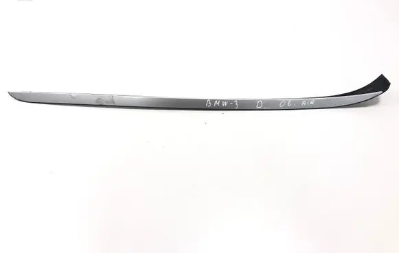 BMW 3 E90 E91 Front door glass trim molding 7126940