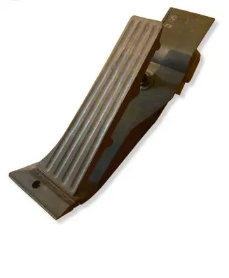 BMW 7 E65 E66 Accelerator throttle pedal 6766930 300305 25916010