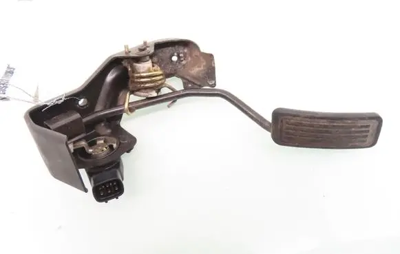Toyota Corolla Verso E121 Accelerator throttle pedal 1983003010 8928147010